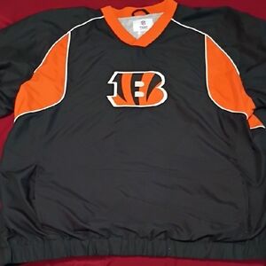 (29)NFL 2XL Cincinnati Bengals Orange and Black Pullover